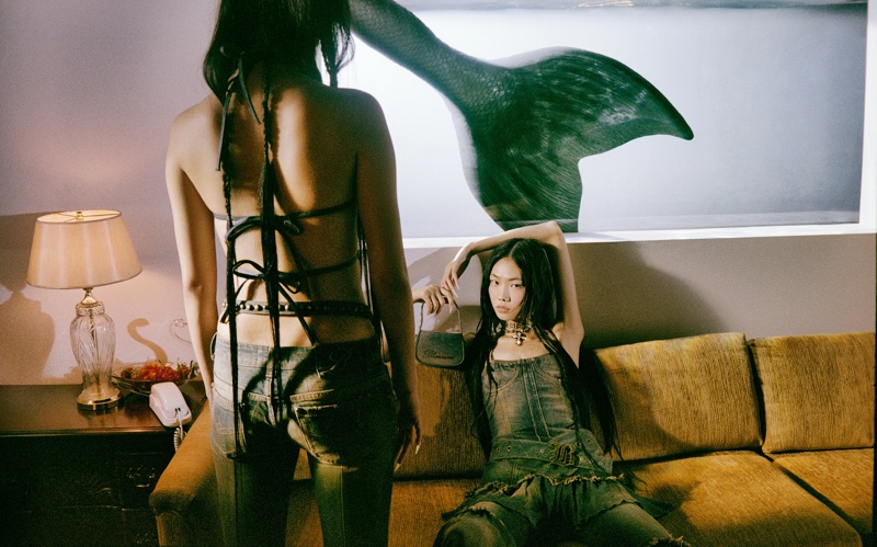 Sijia Kang and Yoon Young Bae star in Blumarine spring-summer 2023 campaign.