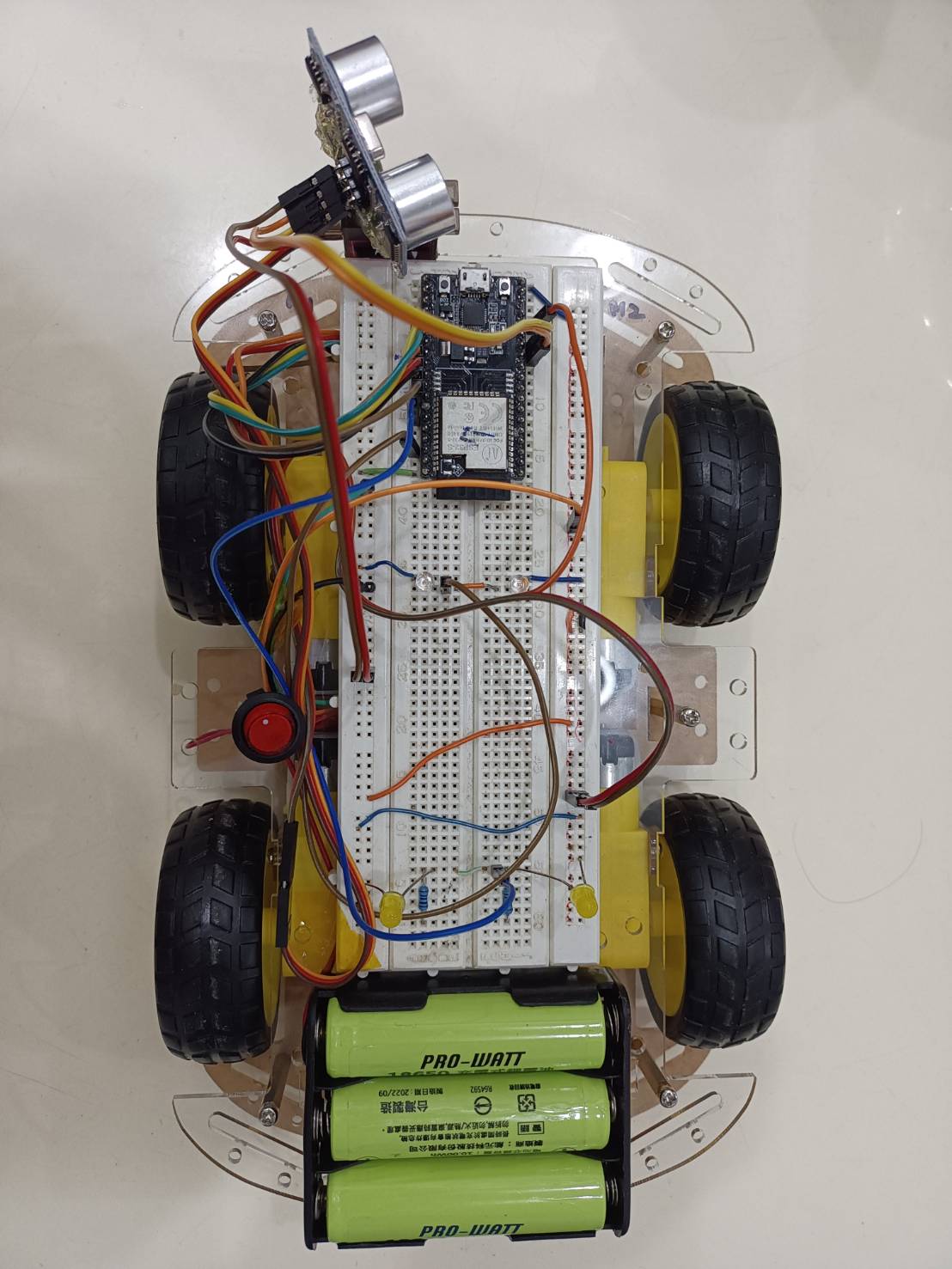 軟硬體的天空: ESP32 Obstacle Avoiding Robot Car