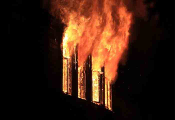 News,Kerala,State,Kottayam,Fire,Death,Injured,Local-News, House caught fire in Manimala; Tragic death for housewife