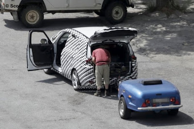 2012 Opel Zafira Spy Shots with camouflage