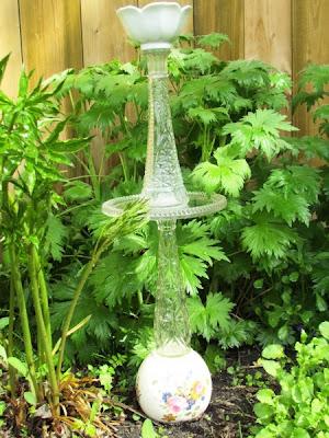 birdfeeder, DIY, garden, handmade birdfeeder, bird feeder, how to make a birdfeeder, garden art, glass bird feeder