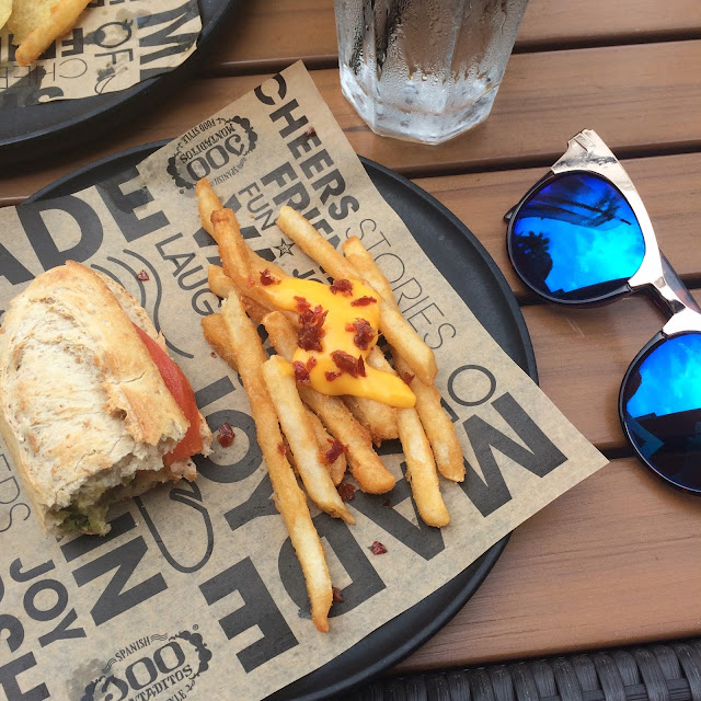 100 montaditos, Lauren Banawa, fashion blogger food pictures, blue lens sunglasses