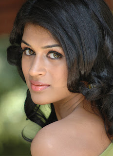 Shraddha Das Hot Photo