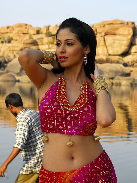 Tamil Actress Sadha.2