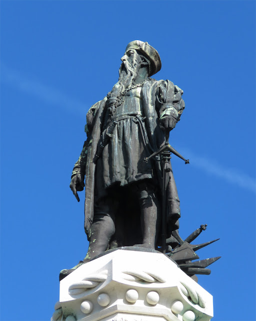 Monument to Afonso de Albuquerque by Silva Pinto and Costa Mota tio, Praça Afonso de Albuquerque, Santa Maria de Belém, Lisbon