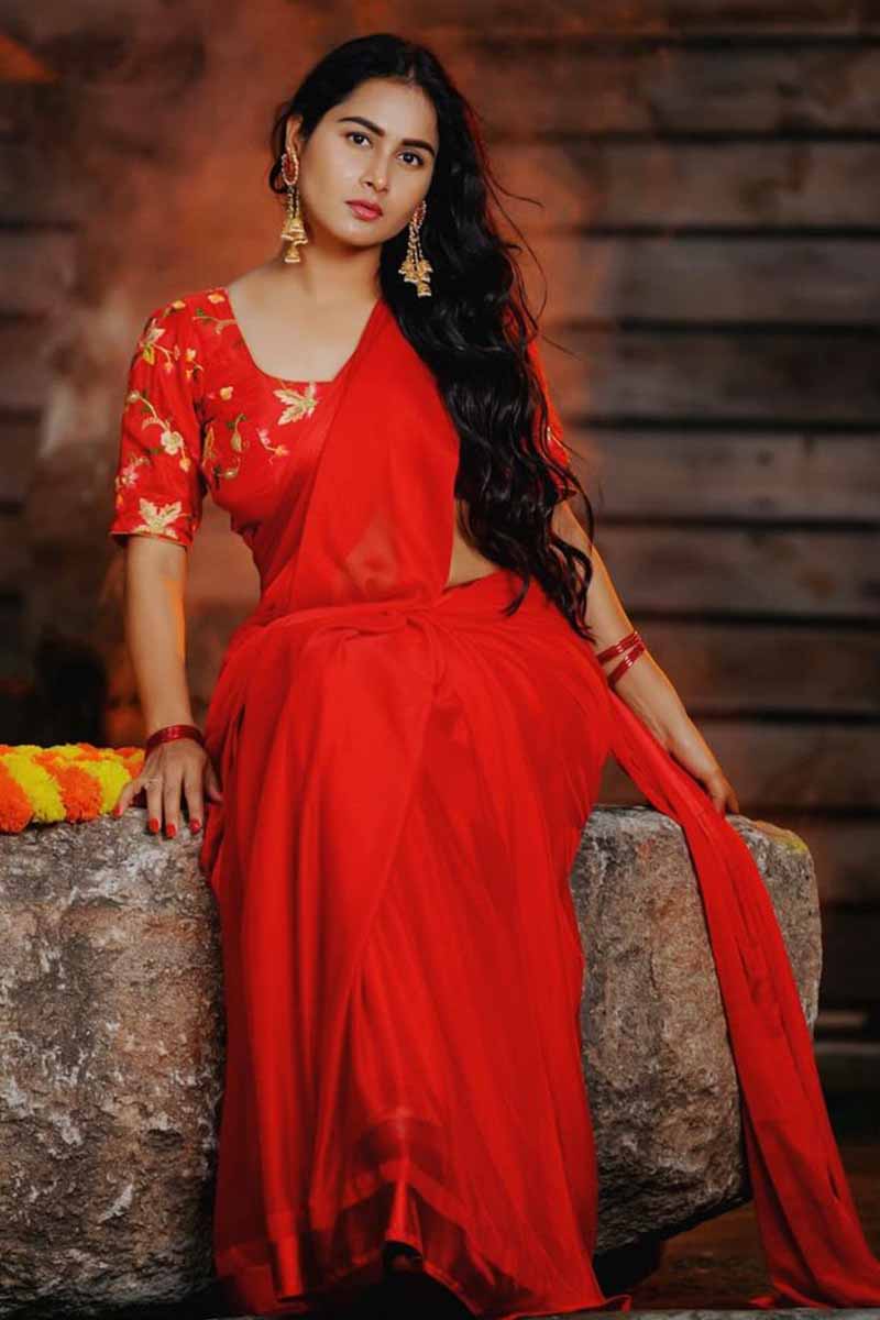 Actress Kanchan Bamne Latest Hot Photos in Red Saree