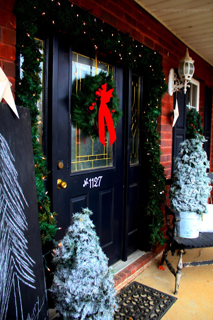 Farmhouse, Old Fashion, Edison Lights, Flocked Trees, 