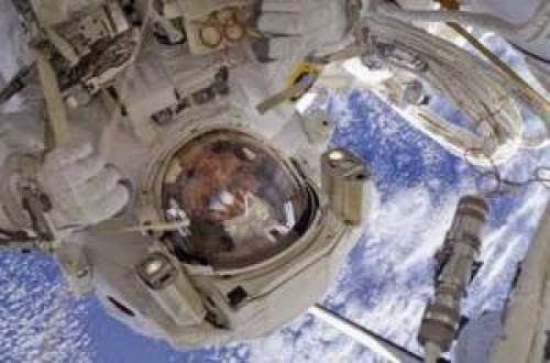 Buddhists In Space China Female Astronaut