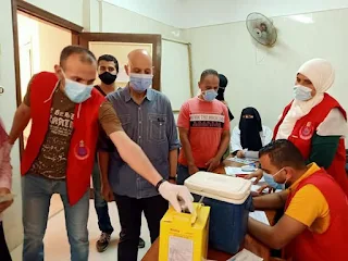 وكيل وزارة الصحة بالشرقية يستكمل متابعة تطعيم المسلمين والأقباط بالكنائس ودار المناسبات بقري مركز ههيا