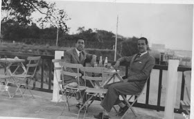 Carlos Mayel y Ricardo Ruiz en la Rambla de Santa Fe, en 1940