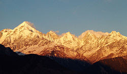  Munsiyari is ane identify which provides an enchanting in addition to unique persuasion of the Himalayan Peak IndiaTravelDestinationsMap: INDIA TRAVEL - H5N1 MUST VISIT GREAT HIMALAYAN RETREAT - MUNSIYARI