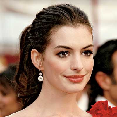 anne hathaway hairstyles