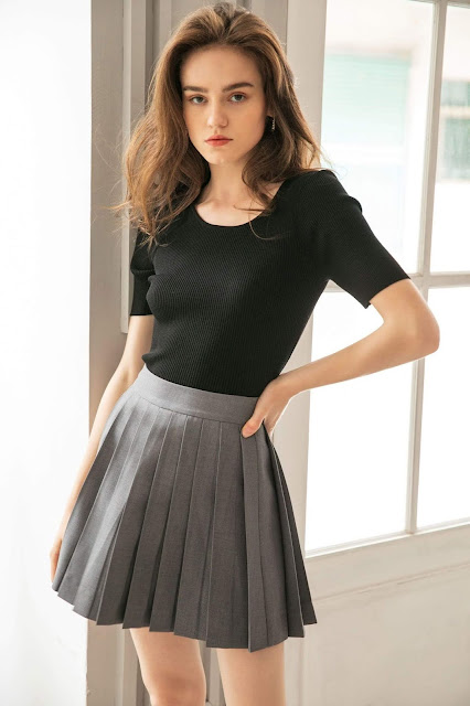 creased skirt