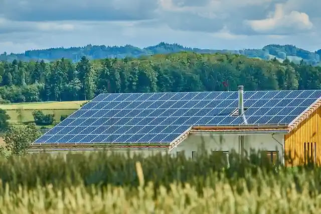 gambar pembangkit listrik tenaga surya