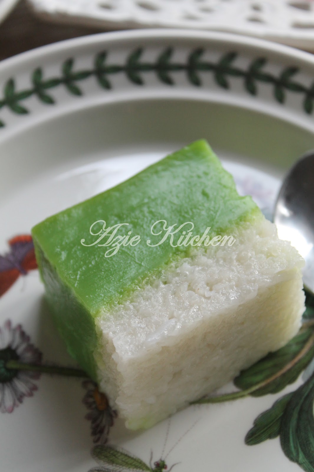 Owh La La Kuih Talam Seri Muka - Azie Kitchen