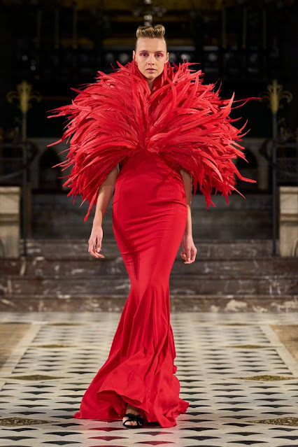 Défilé Lena Erziak - Fashion Week Haute Couture Paris printemps/été 2023