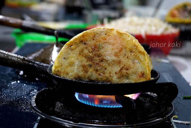 Hue-Food-Tour-on-Cyclo-Trishaw