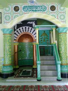 Contoh Kaligrafi arab masjid besar