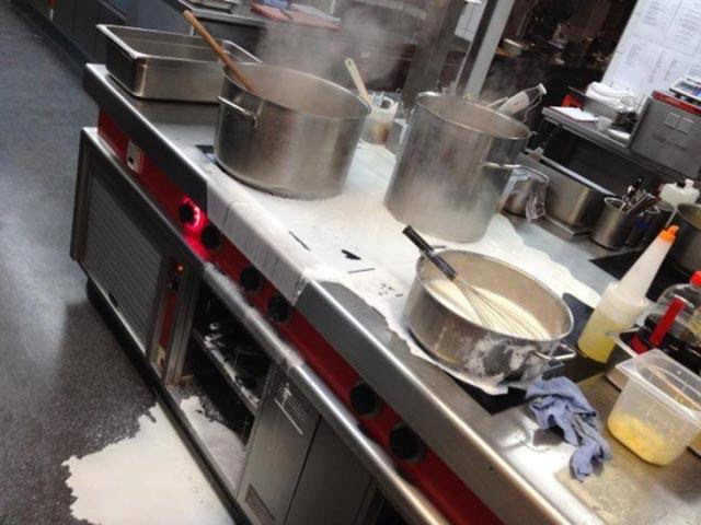 
Apparently, Not Everyone Is Gifted With Cooking Skills