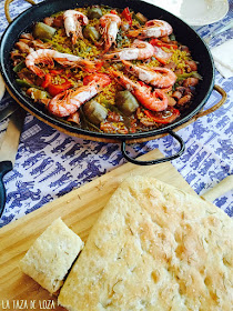 Paella de carne y marisco