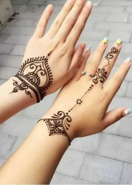 stylish and easy mehndi design