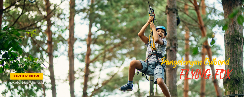 Main Flying Fox di Outing Pangalengan Bandung