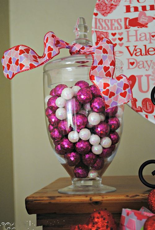 Romantic Valentine’s Day Decorations Wholesale