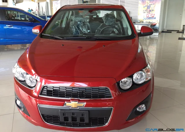 Chevrolet Sonic - frente