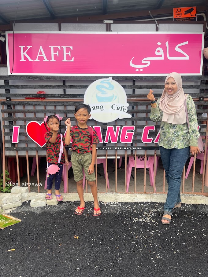 Sarapan pagi sambil ambil mood pink kat Ayang Cafe, Kota Bharu  