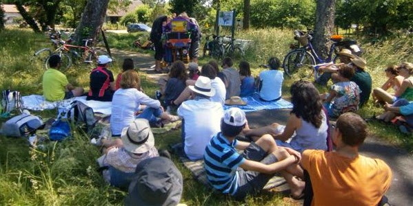 A bike ride with pic nic and shoe