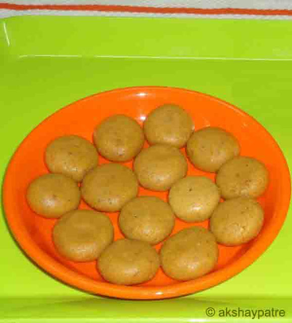 Mawa kesar badam peda in a serving plate