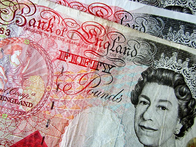 fifty pounds note close-up