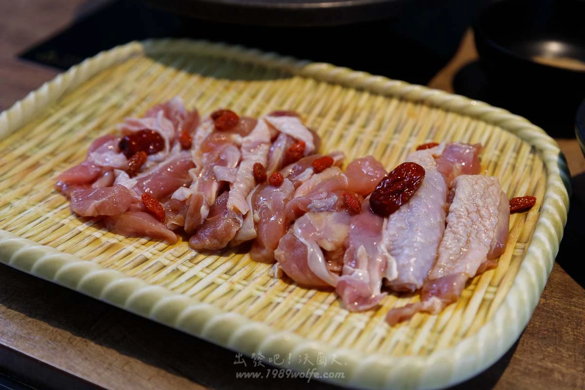 好室鍋物 歐風裝潢風格 來自臺灣在地無毒農產