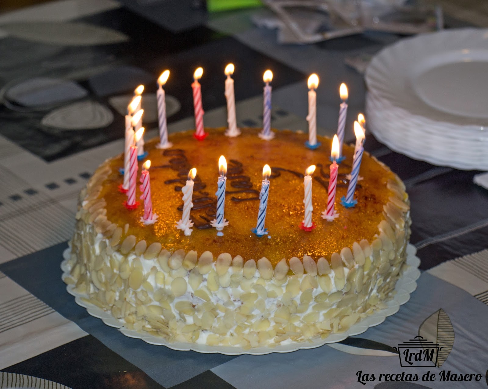 Cómo hacer tartas de cumpleaños fáciles ¡un castillo! PequeOcio - Hacer Tarta De Cumpleaños Facil