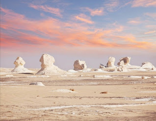 السياحة في الصحراء البيضاء