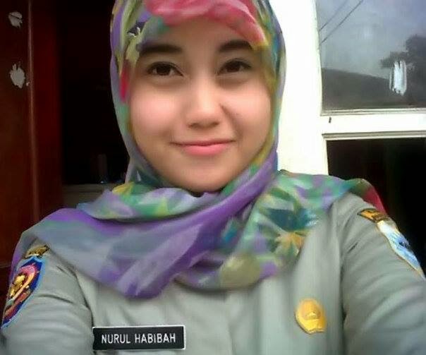 Foto Cantik Satpol PP Nurul Habibah Nubi