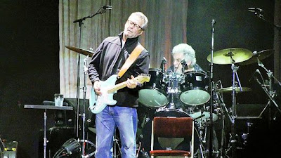 Eric Clapton dio una cátedra de rock y blues en el Monumental