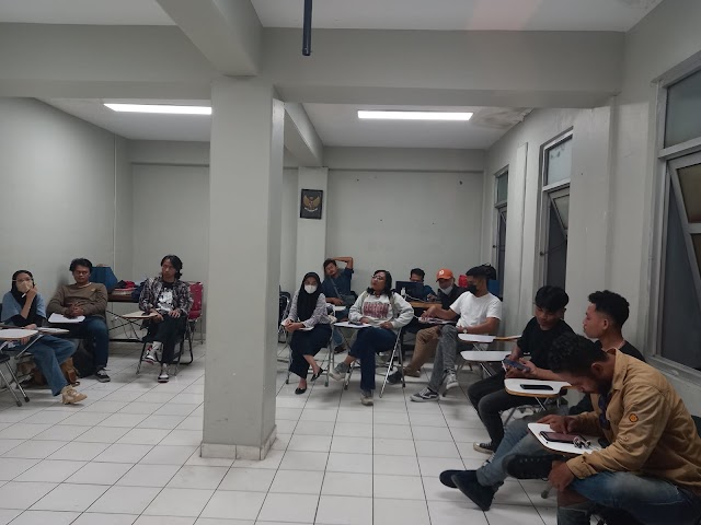 BEM FH UBK Bersama Aliansi Mahasiswa Jakarta Gelar Konsolidasi Tolak Perppu Cipta Kerja
