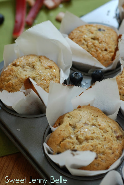 easy blueberry rhubarb muffin recipe