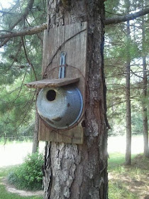 casinha-de-passarinho-com-reciclagem-de-utensilios-de-cozinha