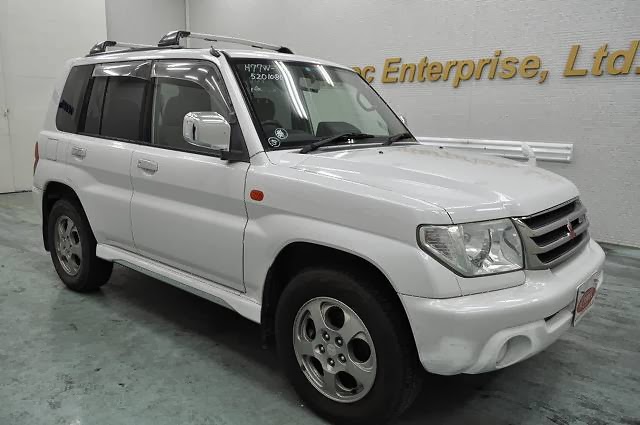 19516TBN5 2001 Mitsubishi Pajero io 4wd 