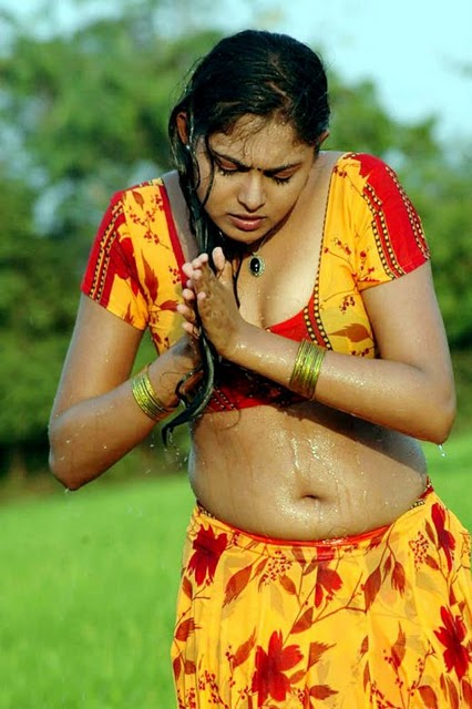 Tamil Actress Hot. Tamil actress Apsara photos,