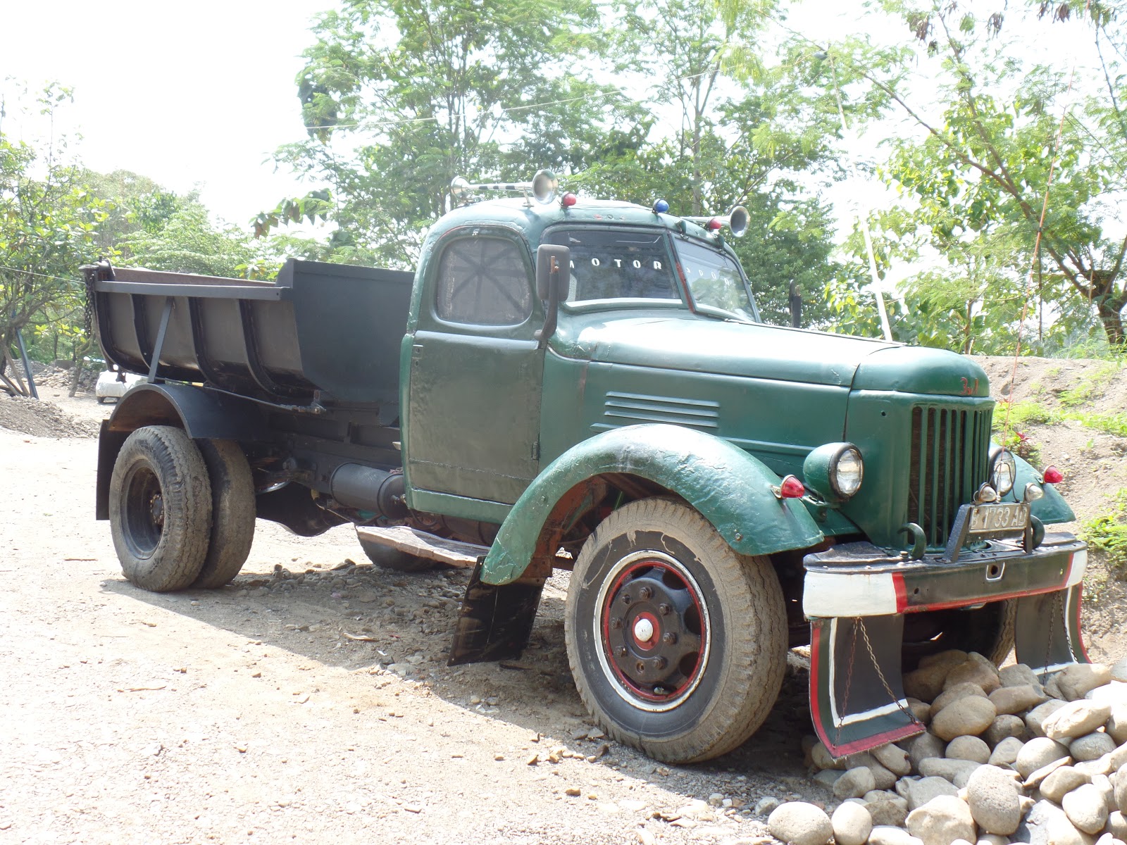  Truck  ZIL Di Sukanegara Jonggol Jawa  Barat