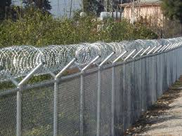 https://bahanbangunankami.blogspot.com/2019/02/kawat-silet-concertina-razor-wire.html