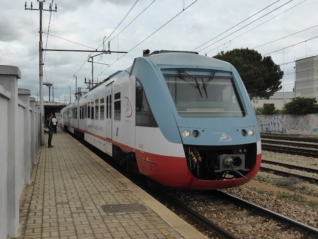 Cotral noleggia due treni per la ferrovia Roma-Viterbo