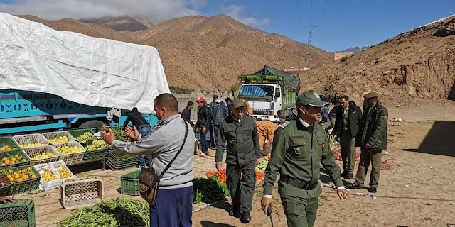 جماعة " أهل تفنوت " تغلق الاسواق الأسبوعية وتزود دواويرها بالمواد الغذائية بشكل منتظم تفاديا لتفشي فيروس كورونا