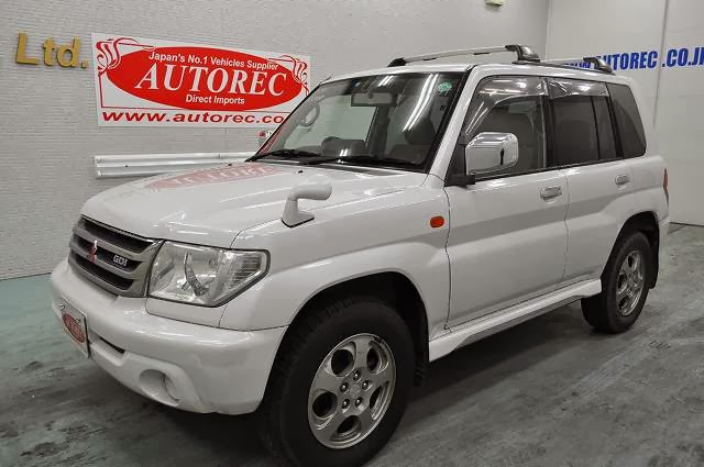 19516TBN5 2001 Mitsubishi Pajero io 4wd 