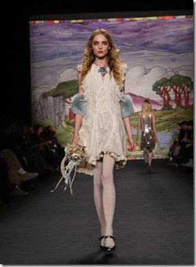 sl-annasui-aw10-09