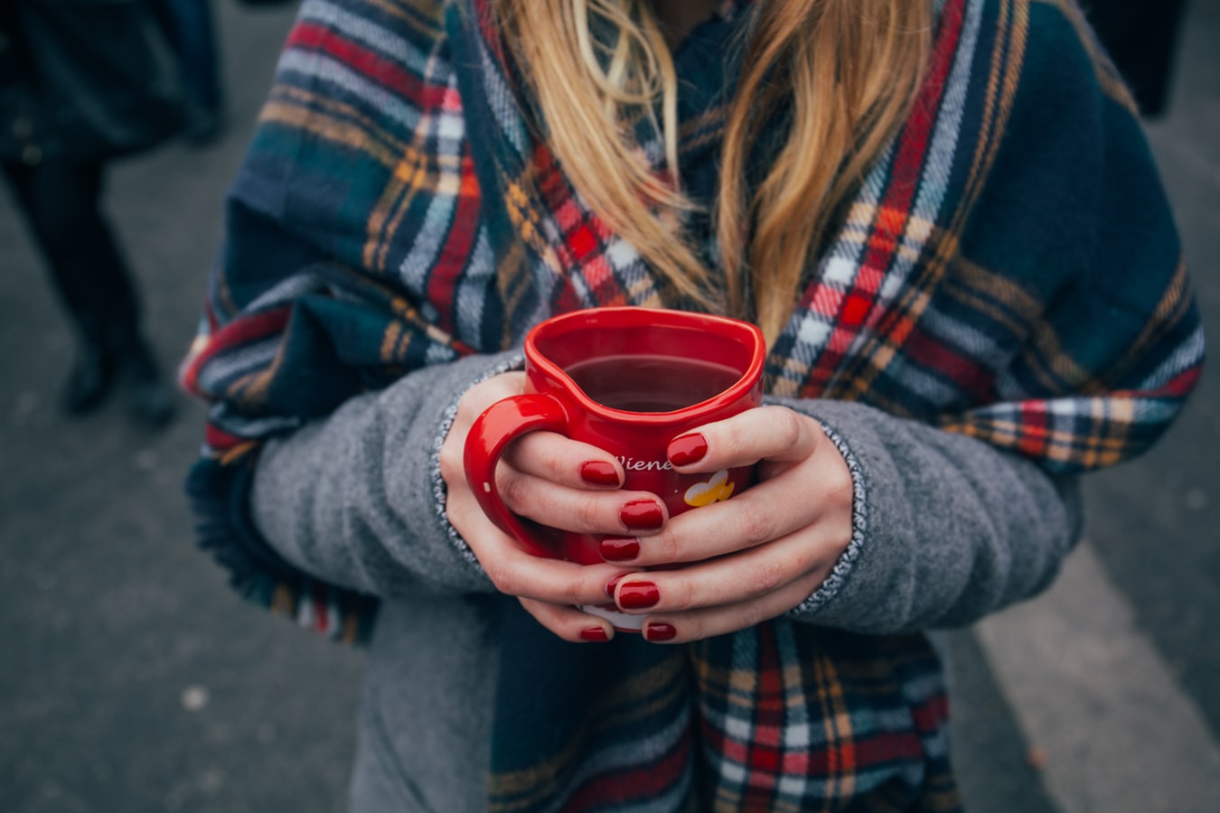 Autumn/Winter Nail Trends & Must-Have Polishes 