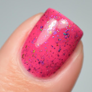 pink to red thermal nail polish